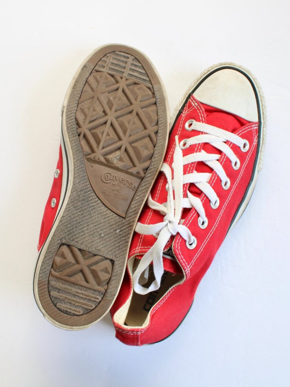 Converse Chuck Taylor All Star Low Top Sneakers in Red Canvas Size 7 M / 9 W - Picture 7 of 7